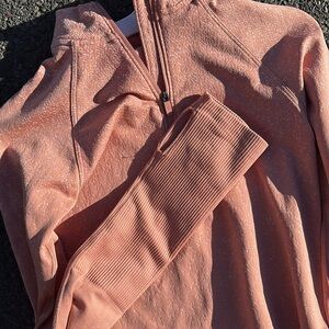 Lululemon quarter zip size 0 tags removed, excellent condition rose color